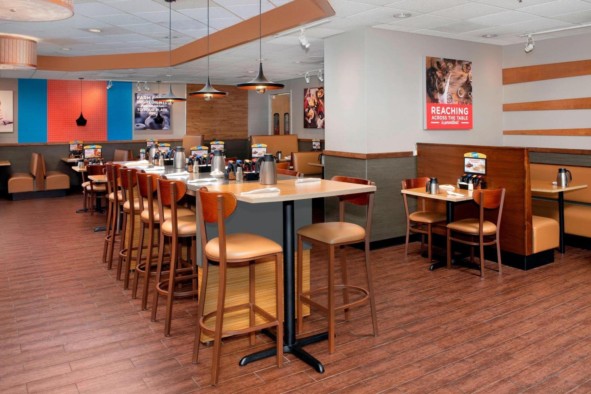 Fairfield Inn & Suites By Marriott Alexandria West/Mark Center Ngoại thất bức ảnh