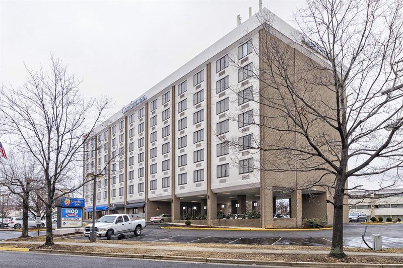 Fairfield Inn & Suites By Marriott Alexandria West/Mark Center Ngoại thất bức ảnh
