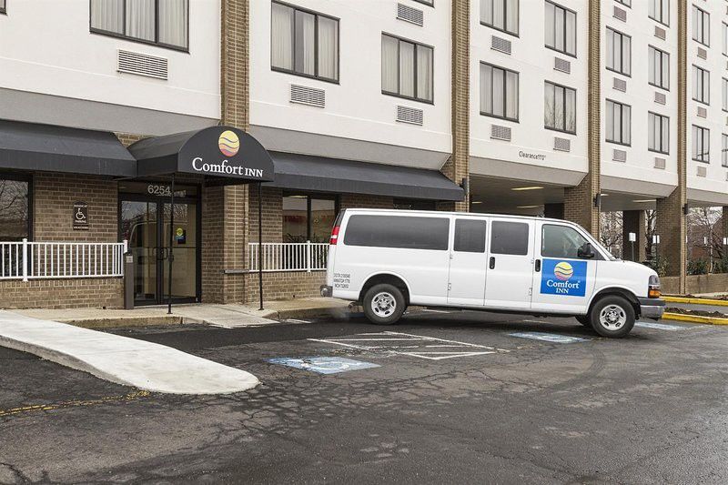 Fairfield Inn & Suites By Marriott Alexandria West/Mark Center Ngoại thất bức ảnh