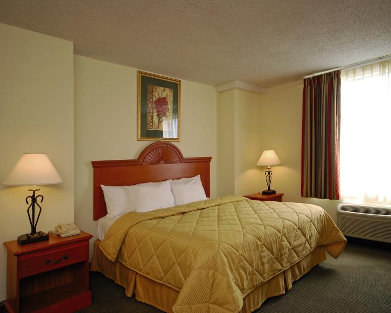 Fairfield Inn & Suites By Marriott Alexandria West/Mark Center Ngoại thất bức ảnh