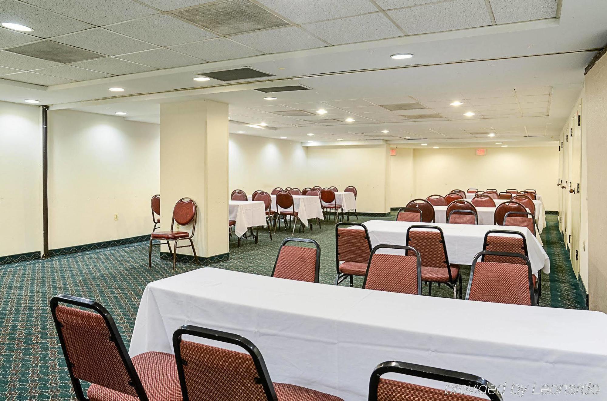 Fairfield Inn & Suites By Marriott Alexandria West/Mark Center Ngoại thất bức ảnh