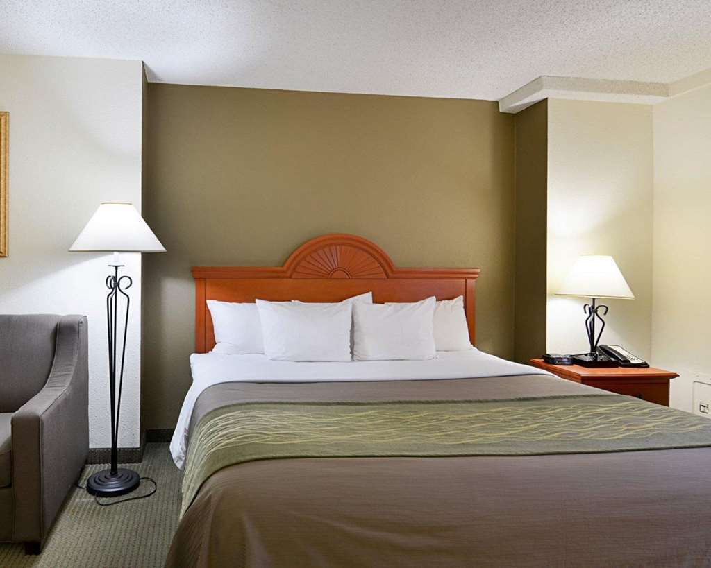 Fairfield Inn & Suites By Marriott Alexandria West/Mark Center Ngoại thất bức ảnh