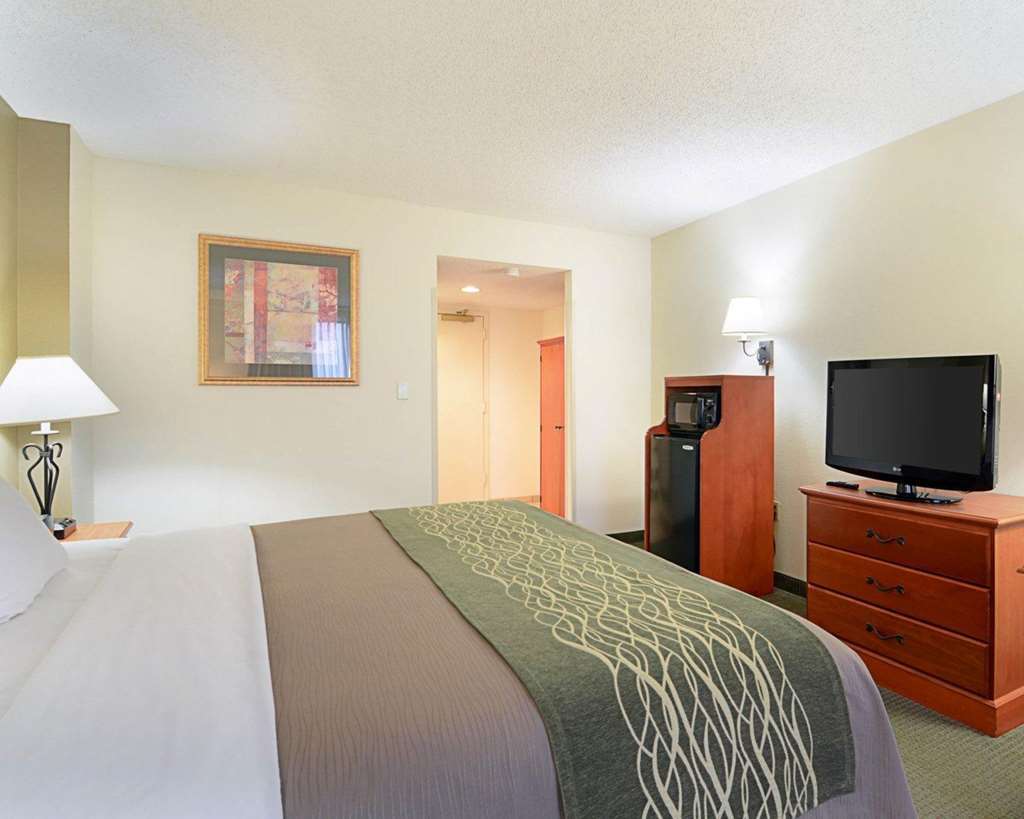 Fairfield Inn & Suites By Marriott Alexandria West/Mark Center Ngoại thất bức ảnh