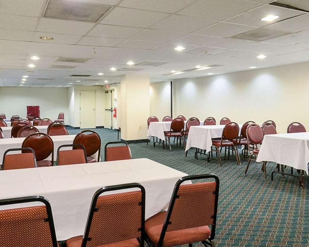 Fairfield Inn & Suites By Marriott Alexandria West/Mark Center Ngoại thất bức ảnh