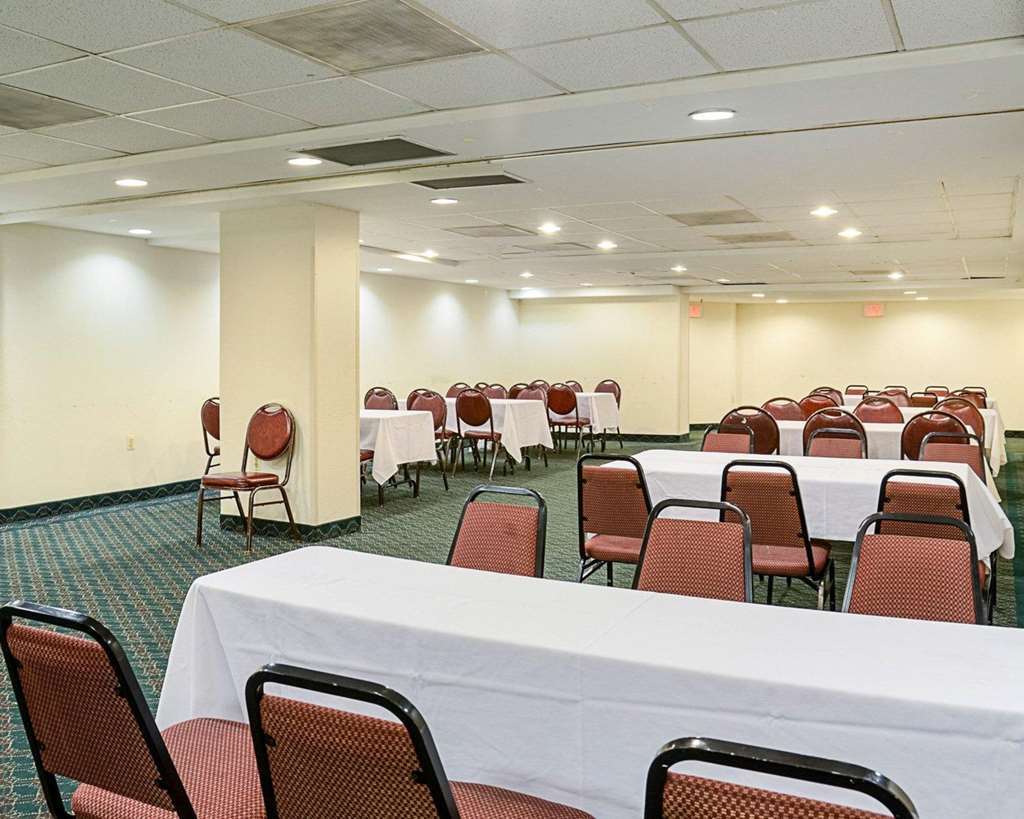 Fairfield Inn & Suites By Marriott Alexandria West/Mark Center Ngoại thất bức ảnh